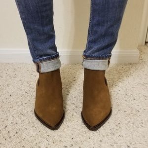 saint laurent theo chelsea boots